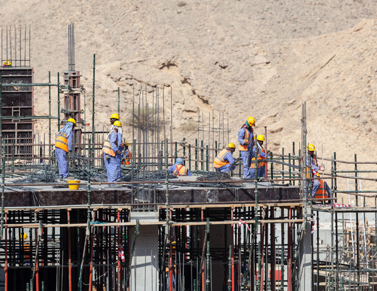 worker - construction - expat - building