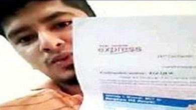 Oman Latest News : Indian in Oman flaunts air ticket he booked to go home and vote; spammer cancels it