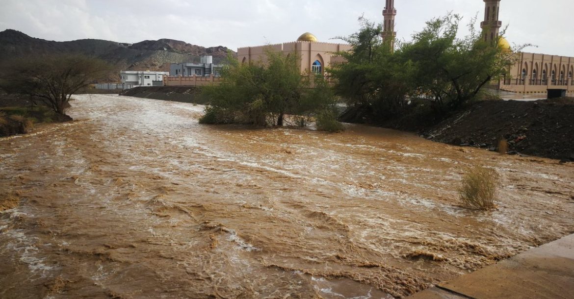 Oman Latest News : Oman received 334mm rain in 24 hours