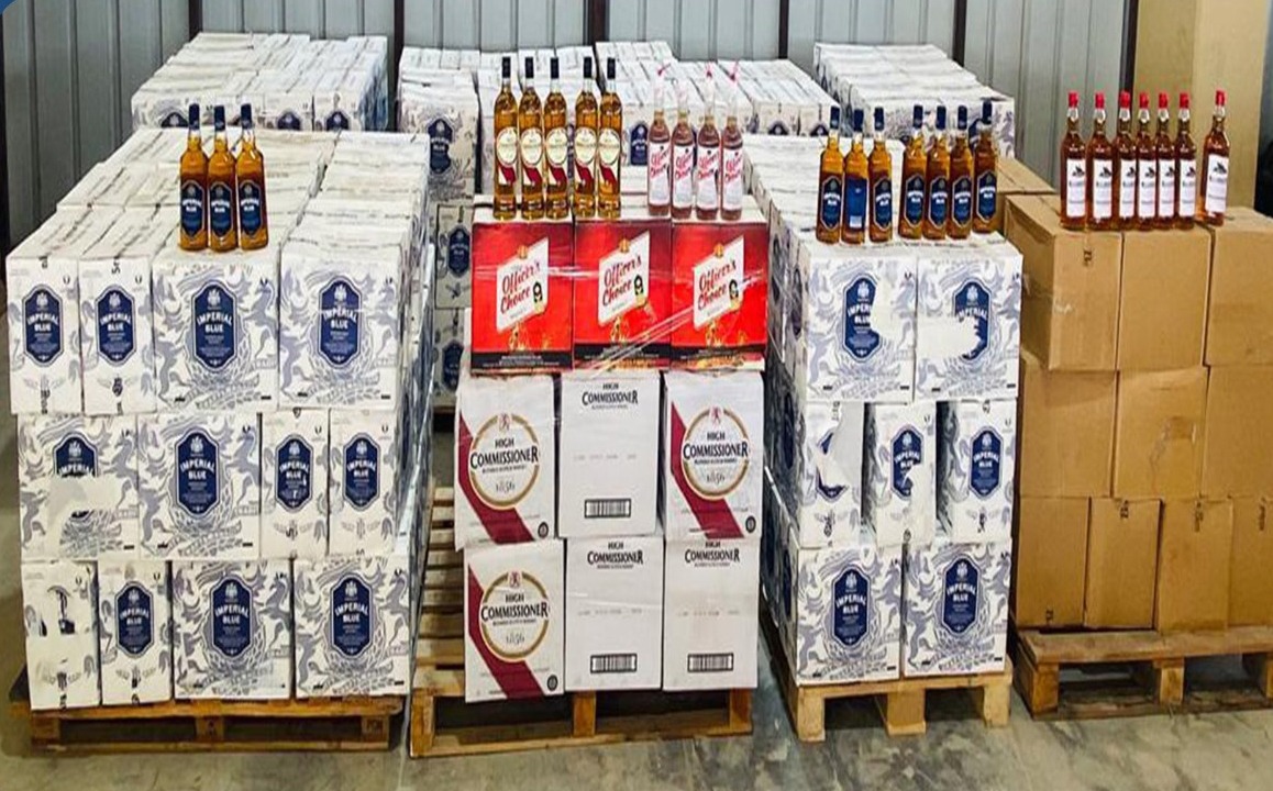 Omani authorities confiscate large quantities of alcohol - The Arabian ...