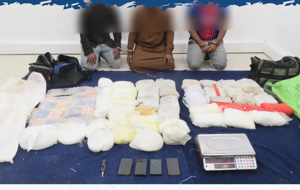 Around 60 kilos of narcotics seized in Oman; 3 smugglers caught - The ...