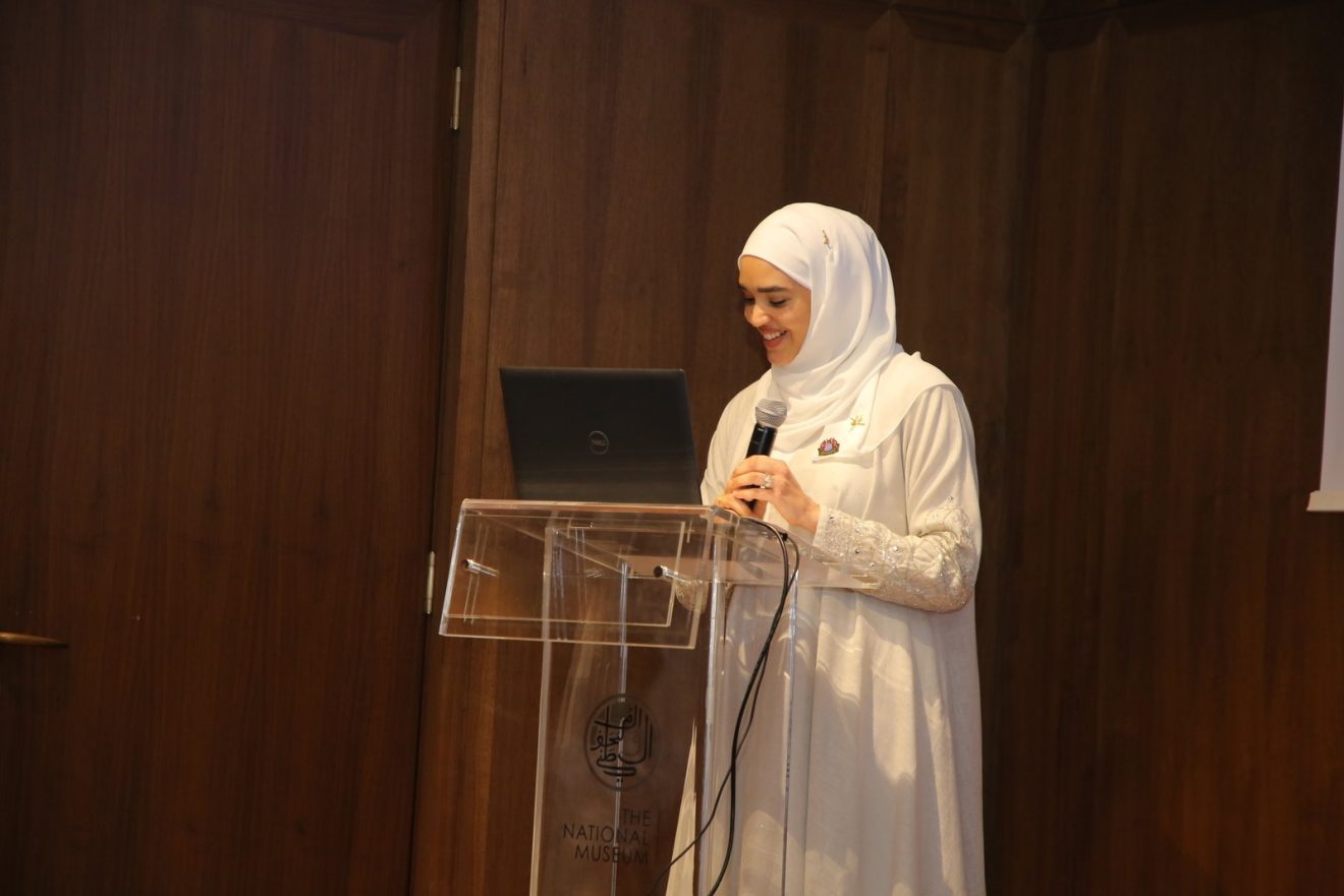 Oman’s National Museum launches biography of Sultan Ali bin Hamoud Al