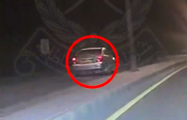 One held in Oman for driving on wrong side of road - The Arabian ...