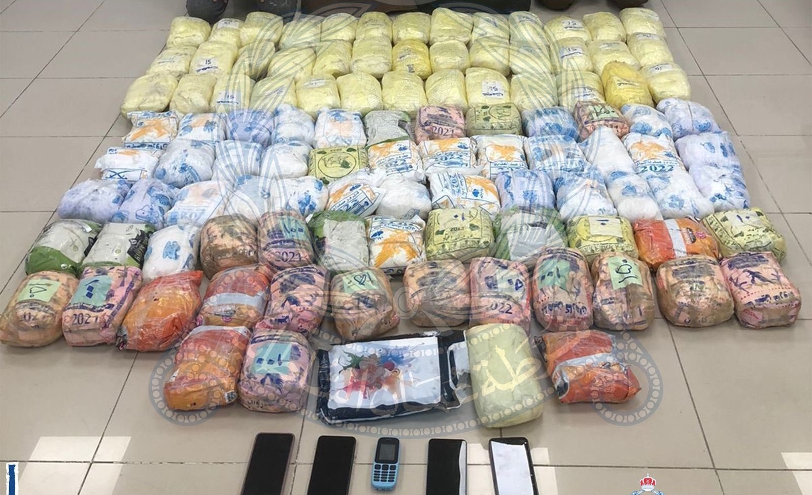 4 arrested with over 100 blocks of narcotics in Oman - The Arabian ...
