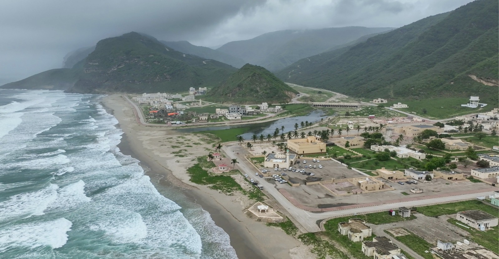 Tourism ministry issues registration notice for Dhofar Khareef rental services