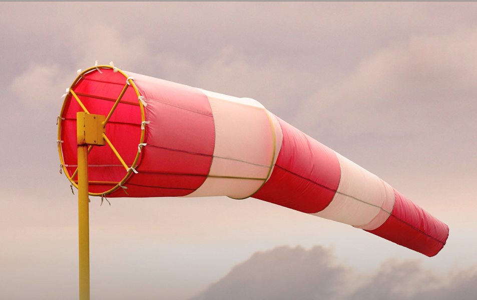 Strong winds and dust storms to hit northern governorates of Oman