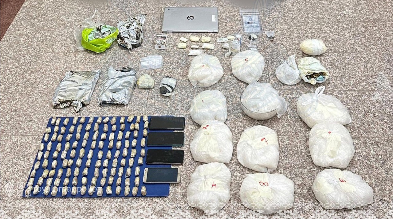 Massive drug bust in Nizwa: Royal Oman Police seize over 11kg of drugs ...
