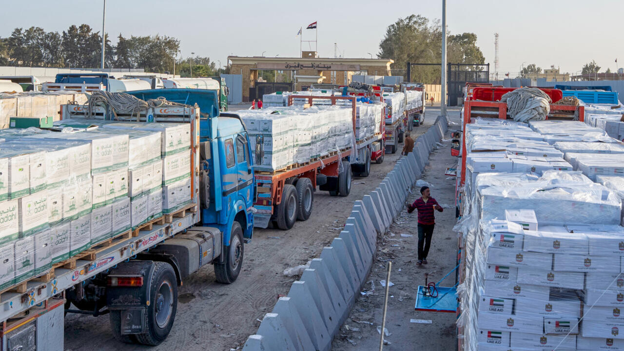 Palestinians start crossing Rafah as border reopens under new truce