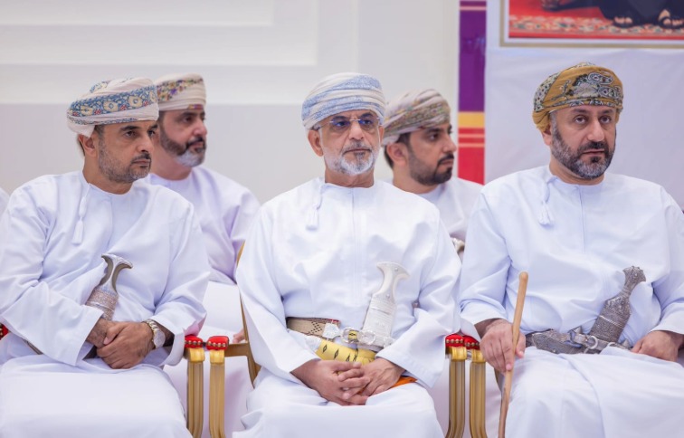 Governor of North Al Batinah meets community leaders in Oman to drive development agenda
