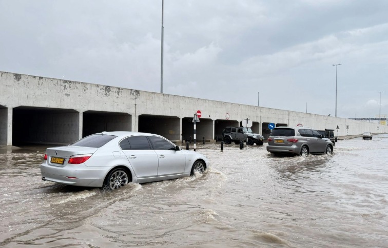 Oman issues heavy rain alert with hail, strong winds expected on March 25