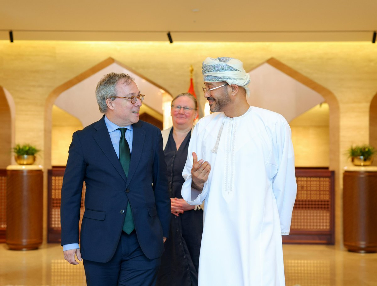 Oman and UK discuss regional security, maritime safety and de-escalation efforts in Muscat