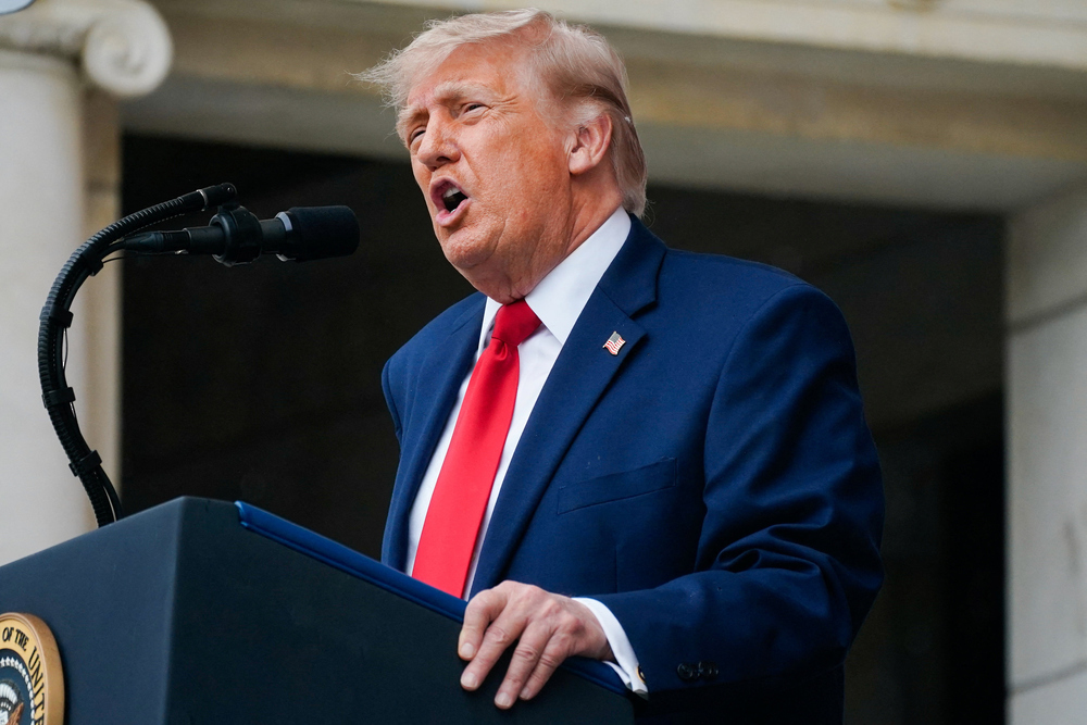 Trump postpones a decision on the agreement with Iran