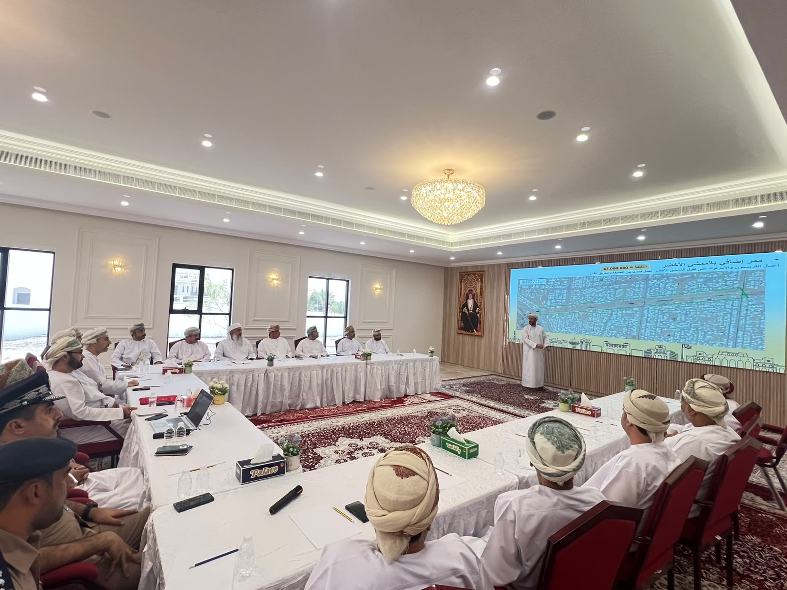 Wali of Seeb reviews Muscat Municipality Projects