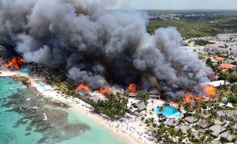 Fire erupts in Dominican Republic luxury resort, nearly 1,700 tourists evacuated